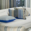 Coussin à rayures Brera Striato par Designers Guild | Bleu Tortue